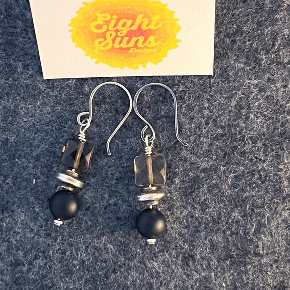 Hand Made- Faceted Smokey Quartz, Matte Onyx and Sterling Silver Earrings - Picture 2 of 5